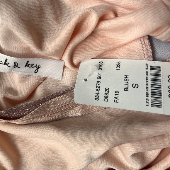 M Boutique shiny light pink dress size 4 - Picture 4 of 4